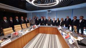 CHP Lideri Özgür Özel TİSK’i Ziyaret Etti
