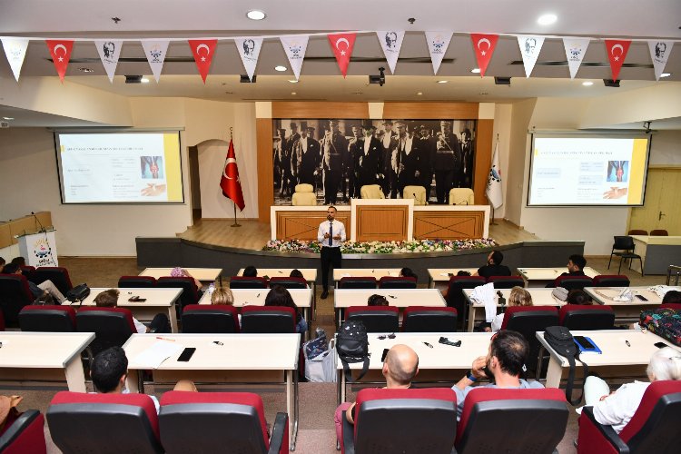 Çiğlili sporseverler sağlıklı beslenme seminerinde buluştu