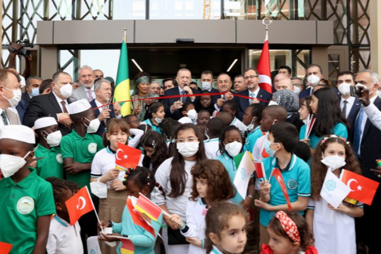 Cumhurbaşkanı Erdoğan, Dakar Büyükelçiliği Kançılarya Binası’nın açılışını yaptı