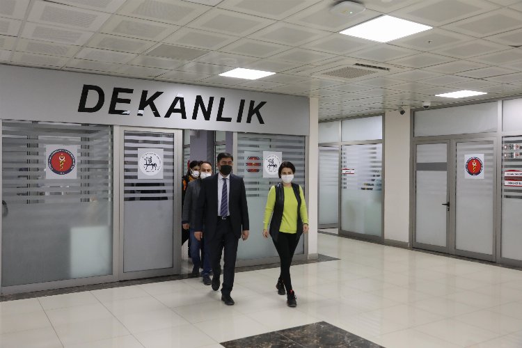 DEÜ'den İzmir Kiraz'a sinema salonu 