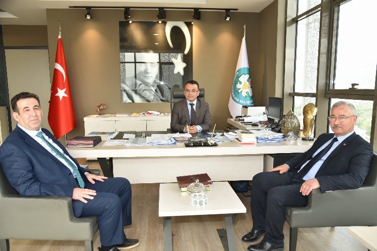 Defterdar Gezer’den Manisa Büyükşehir'e veda ziyareti 