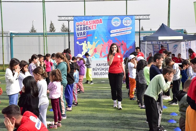 Depremzede çocuklara spor terapisi