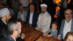 Diyanet İşleri Başkanı Erbaş, Sakarya'da son teravihi enderun usulüyle kıldırdı