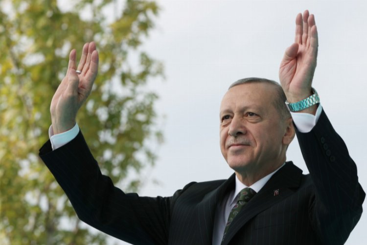 Erdoğan Zeytinburnu'ndan seslendi: Yaptıklarımız eser ve hizmet siyaseti
