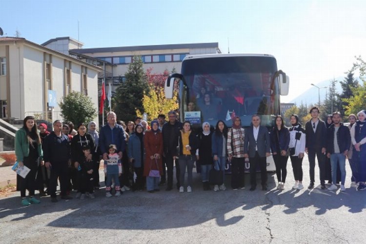 ERÜ'den yeni öğrencilere kültür yolu turu