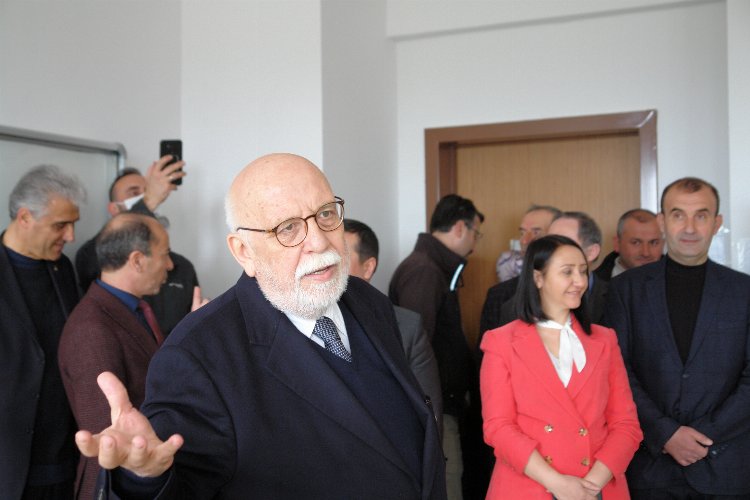 Eski Milli Eğitim Bakanı Avcı Bilecik Pazaryeri'nde incelemelerde bulundu