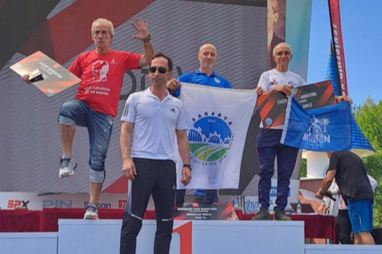 Eskişehir'deki yarı maratonda şampiyonluk Sakarya'dan