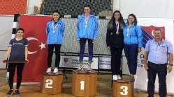 Eskrimciler Büyükler Açık Turnuvasında damgasını vurdu