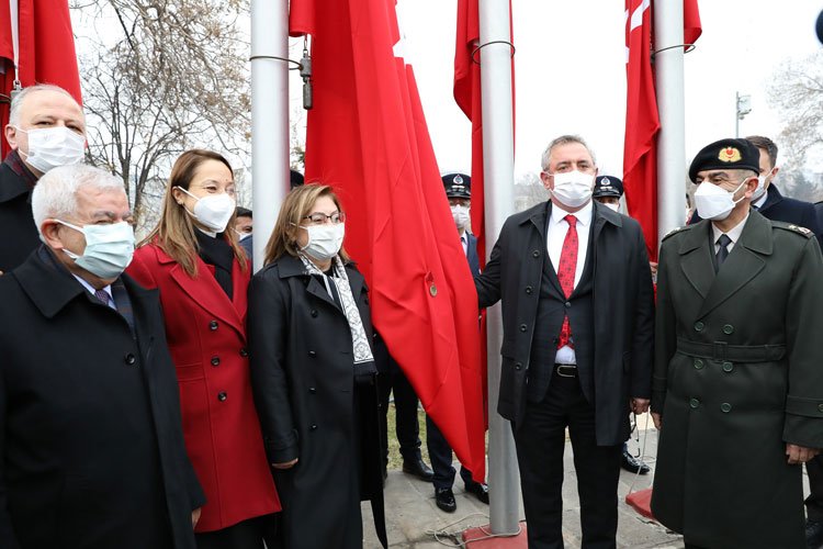 Gaziantep'e 'Gazi'lik unvanının 101. yılı kutlandı