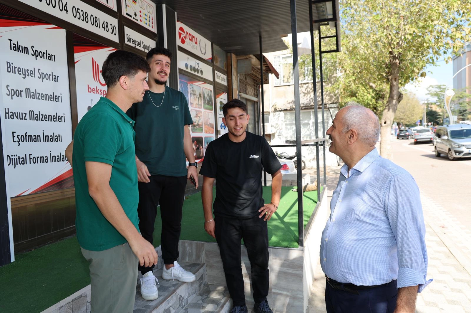 Gebze'de Başkan Büyükgöz’den Güzeller esnafına ziyaret