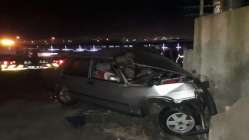 Gebze’de otomobil duvara çarptı: 1 yaralı