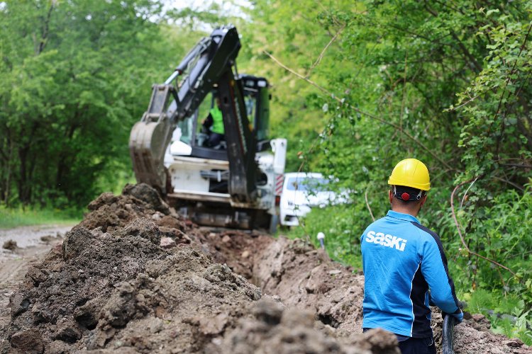 Geyve Kamışlı’nın 5 bin metrelik içme suyu hattı yenileniyor