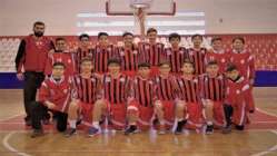 Gölcük Belediyespor U-13 Basketbol Takımı Hızlı Başladı