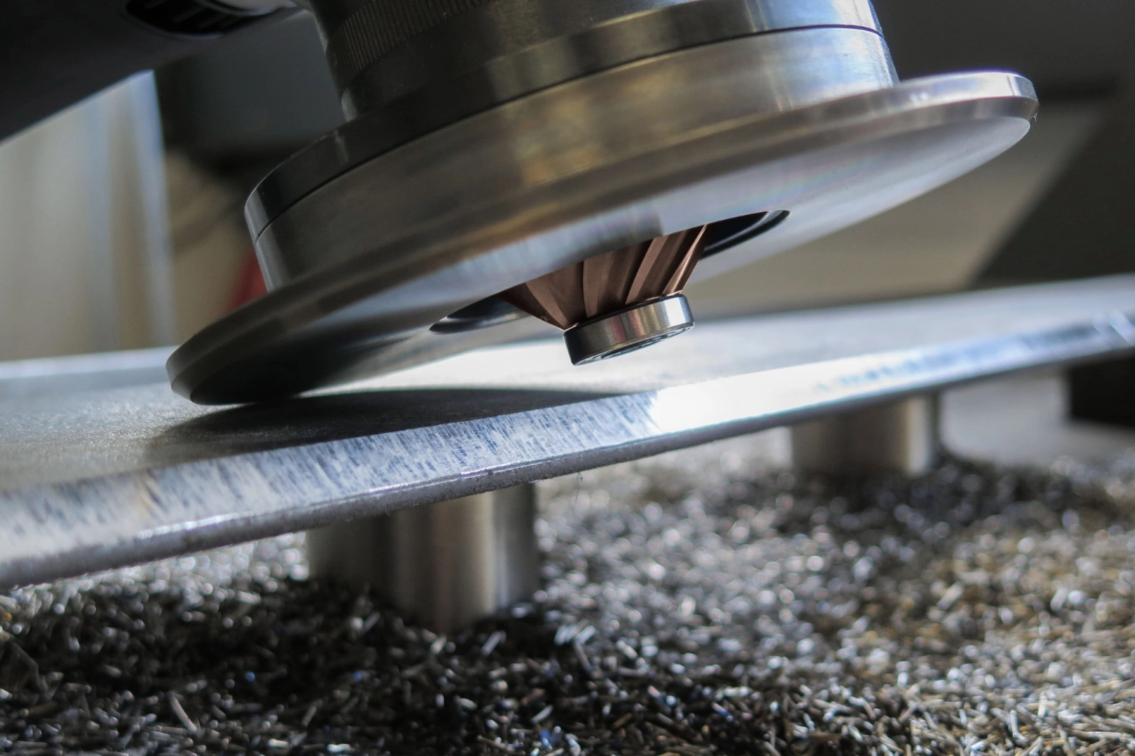 Habib Makina ve Hollandalı Beveltools iş birliği ile devrim yaratan patentli kesici ve makineler Türkiye’de!