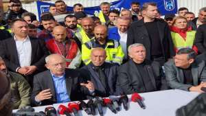 Hürriyet, Kılıçdaroğlu ile deprem bölgesinde buluştu