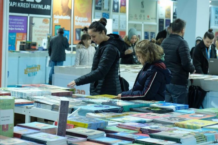 İnegöl’de Kitap Günleri coşkusu sürüyor