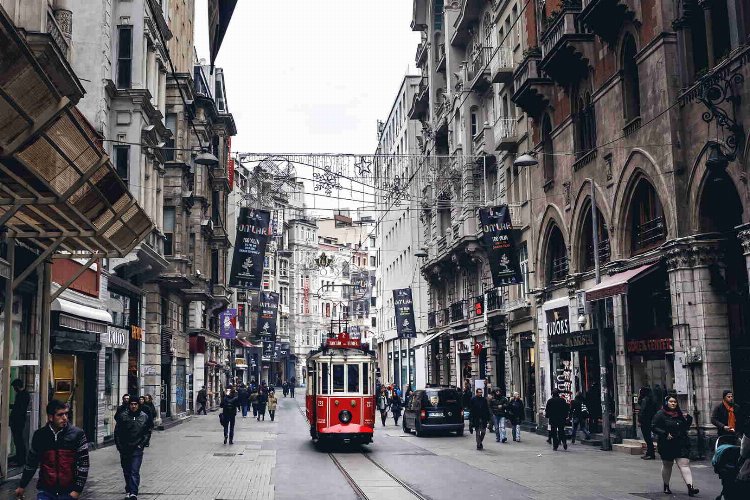 İstanbul'un gözde caddeleri kirada yarıştı