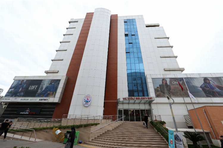 İzmir Çiğli'de 'Depremzede İrtibat Birimi' kuruldu