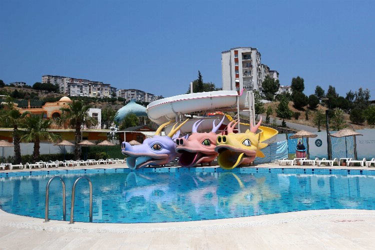 İzmir Karabağlar'da Aqua Yaşam'a rekor ziyaretçi
