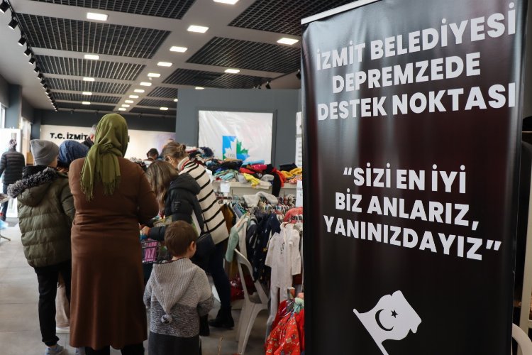 İzmit'te 'destek noktası' afetzedelere hizmet vermeye devam ediyor