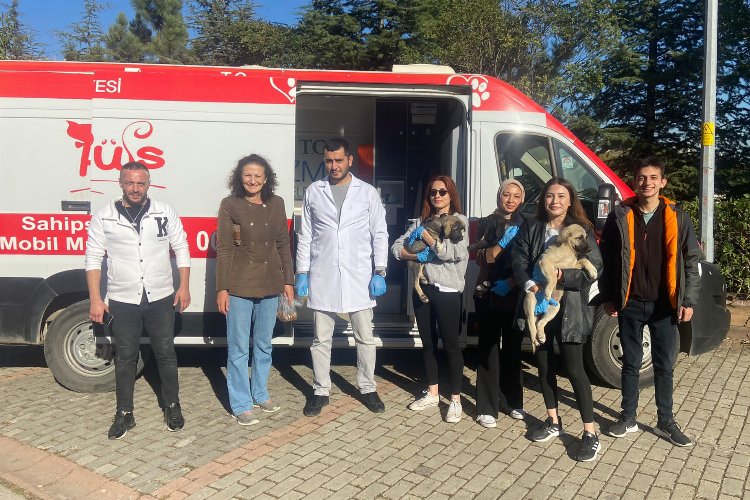 İzmit'te Patibüs can dostlarını aşıladı