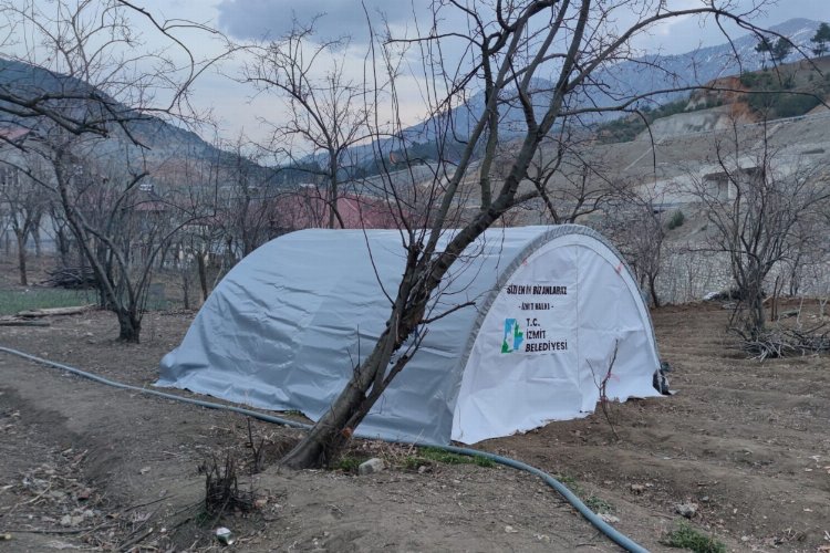 İzmit'ten bölgeye çadır desteği sürüyor