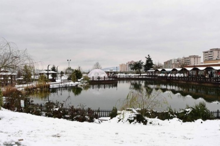 Kahramanmaraş'ta Başkan Güngör’den ekibine kar fotoğraflı teşekkür