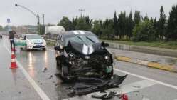 Kartepe Uzuntarla'da trafik kazasında 8 kişi yaralandı