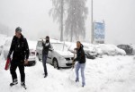 Kartepe'de kar kalınlığı 40 santimetreye ulaştı