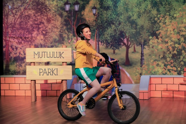 Kastamonu'da çocuklar 23 Nisan'ı tiyatroyla kutladı 