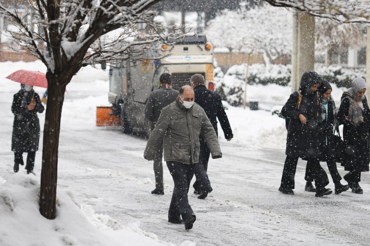 Kayseri Büyükşehir'den ulaşıma ekstra mesai