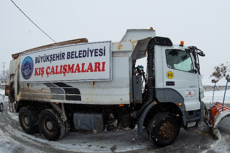 Kayseri Büyükşehir 'yol'ları açıyor