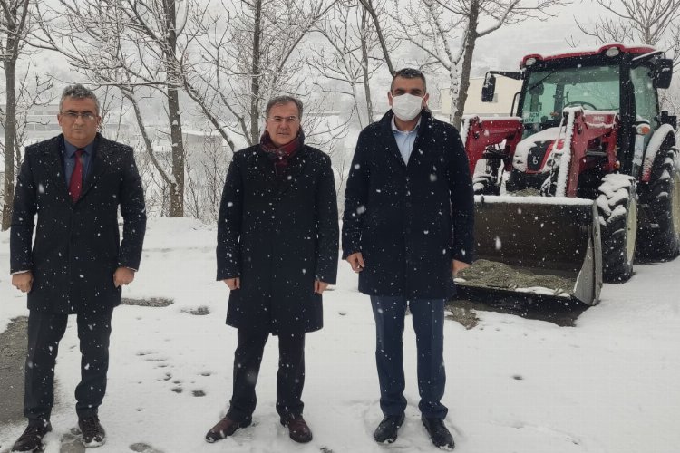 Kayseri Hacılar'da kar mesaisi sürüyor