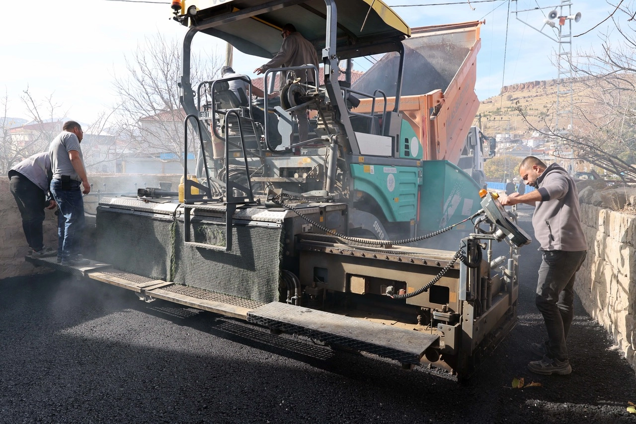 Kayseri Kepez'de konforlu ulaşım için asfalt mesaisi