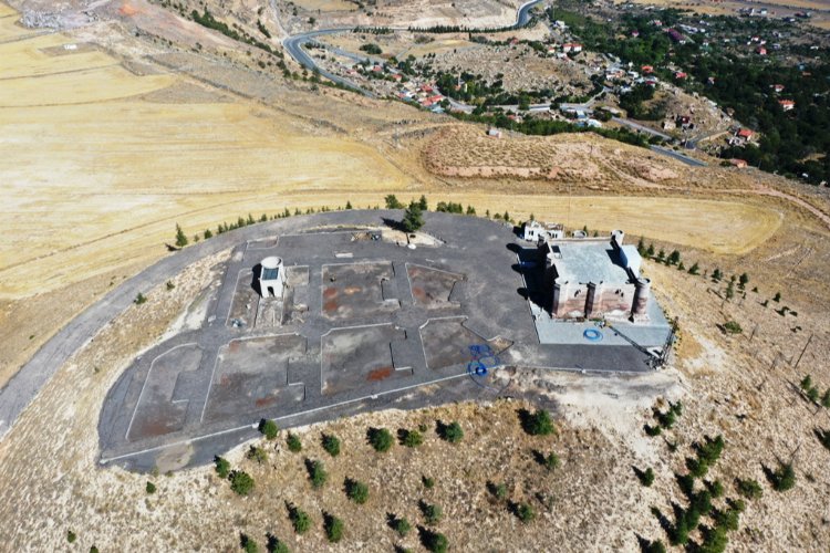 Kayseri Kocasinan'da 8 asırlık köşk gözlem evi olacak