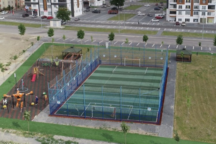 Kayseri Melikgazi Belediyesi'nden 4 yeni futbol sahası