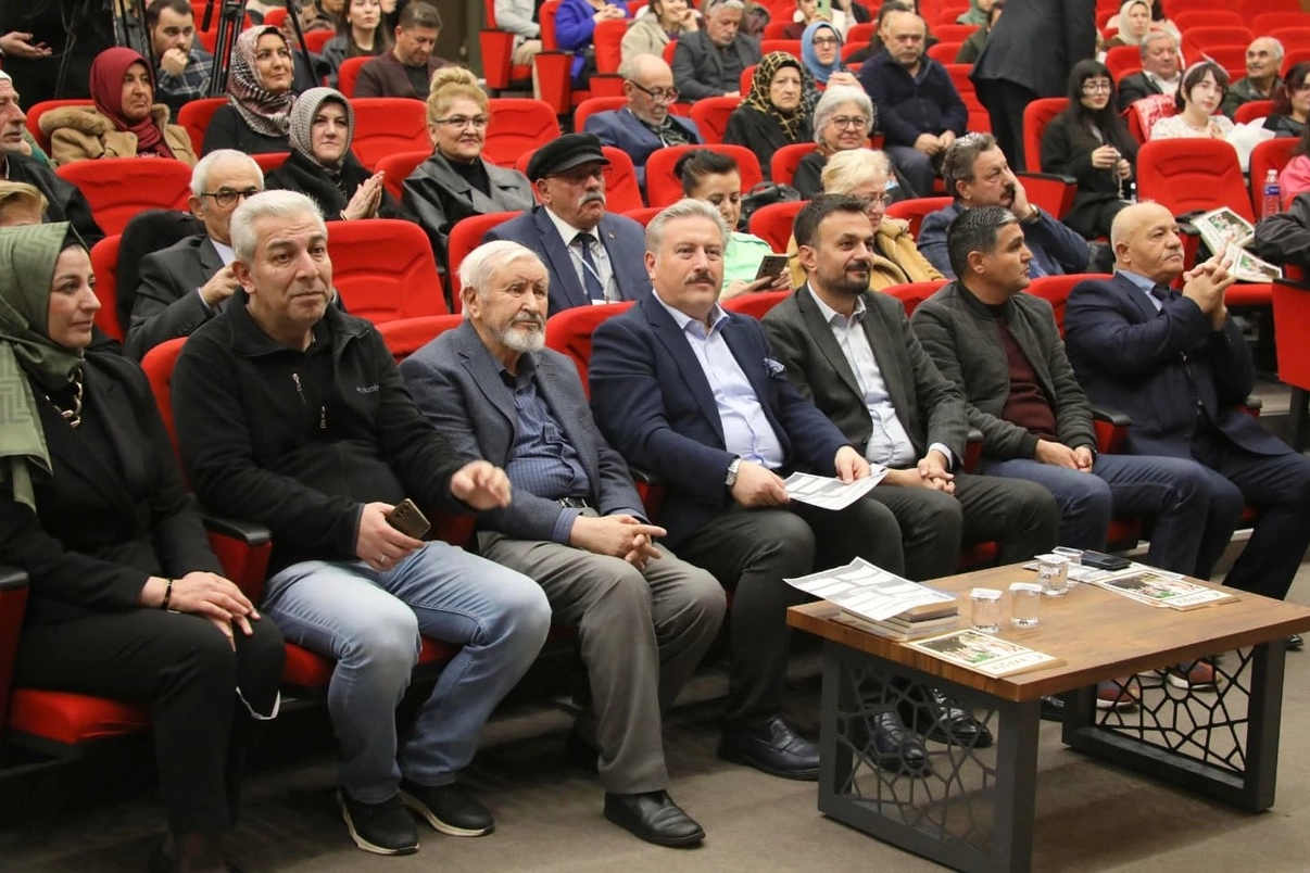 Kayseri Melikgazi'de mısralar konuştu