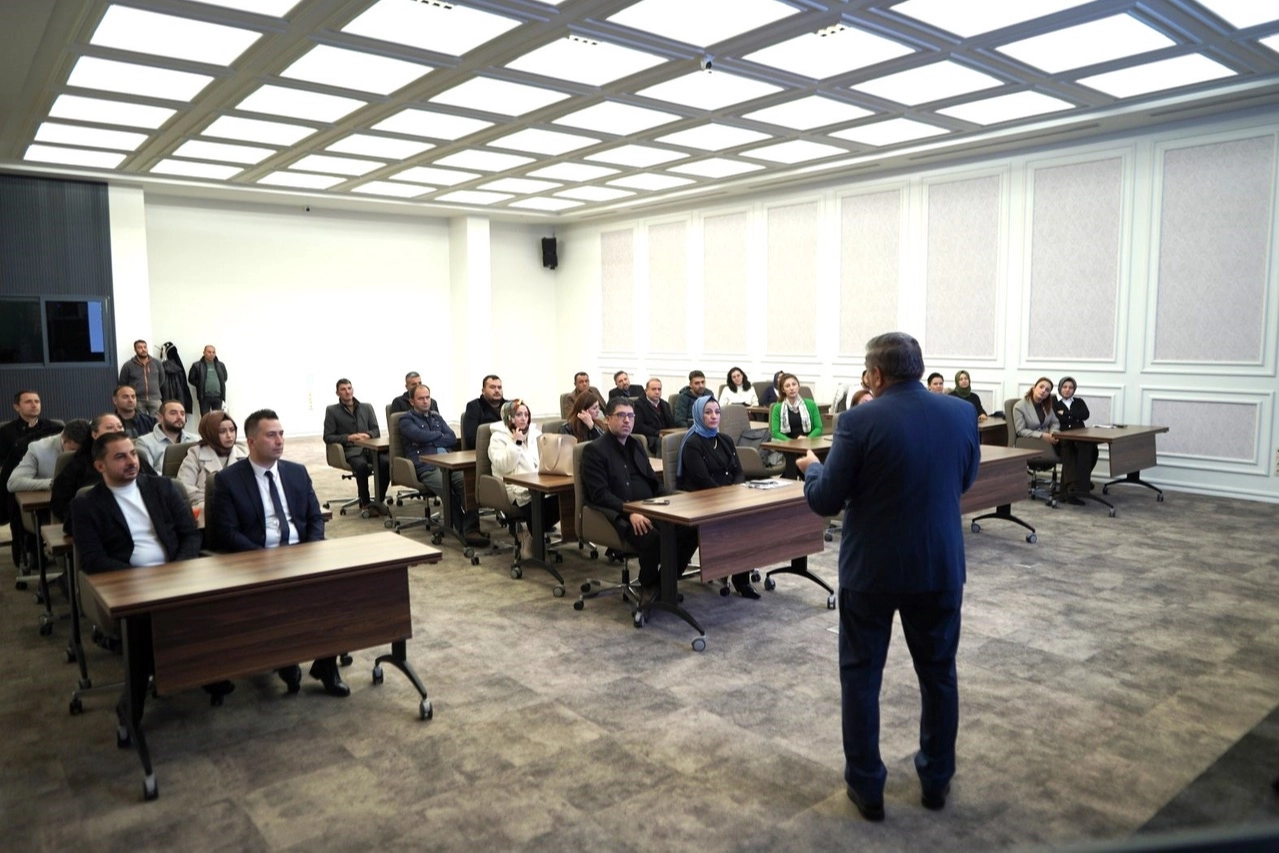 Kayseri Melikgazi'den 'protokol' eğitimi