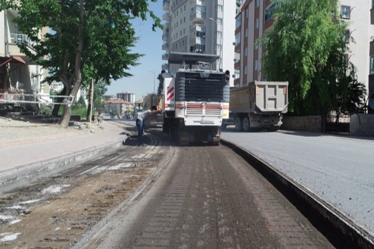 Kayseri Talas'ta yollar yenileniyor
