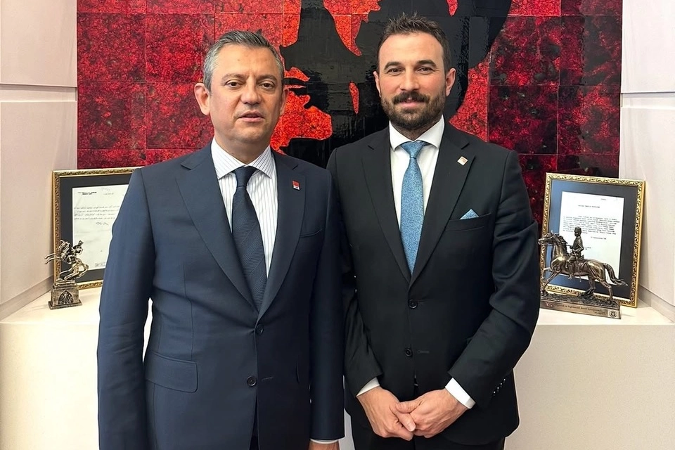 Kayserili ünlü avukat Niyazi Ünalmış, CHP Melikgazi’ye aday