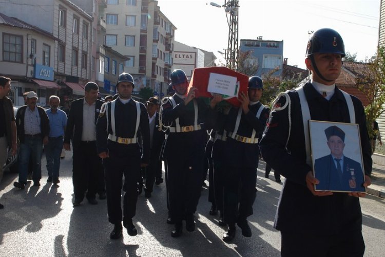 Kıbrıs Gazisi Bilecik Pazaryeri'nde son yolculuğuna uğurlandı