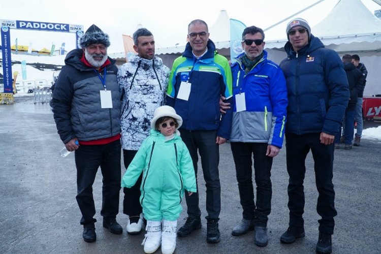 Kenan Sofuoğlu Snowcross'ta