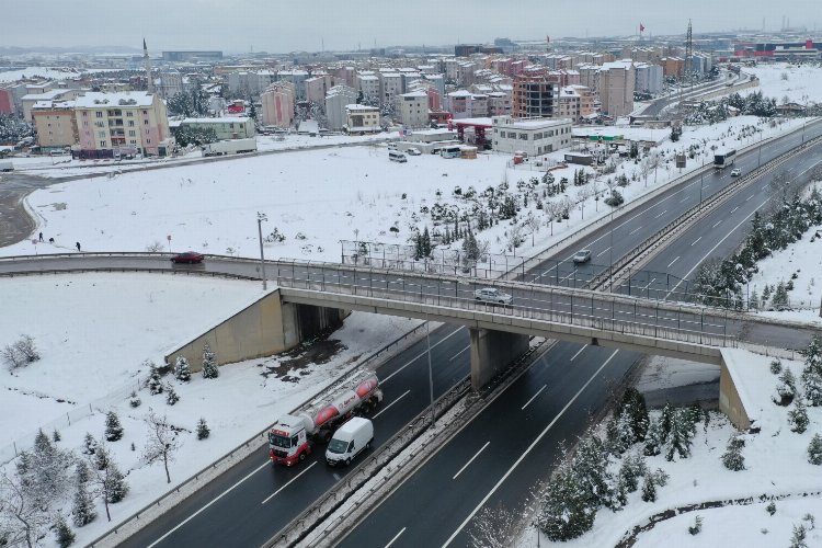 Kocaeli Çayırova'daki yeni köprü için ilk adım atıldı 