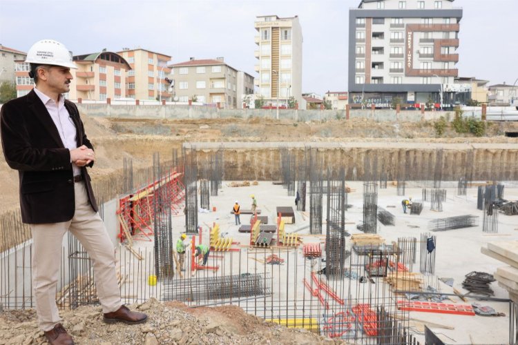 Kocaeli Çayırova'da 'Kent Meydanı' ortaya çıkıyor