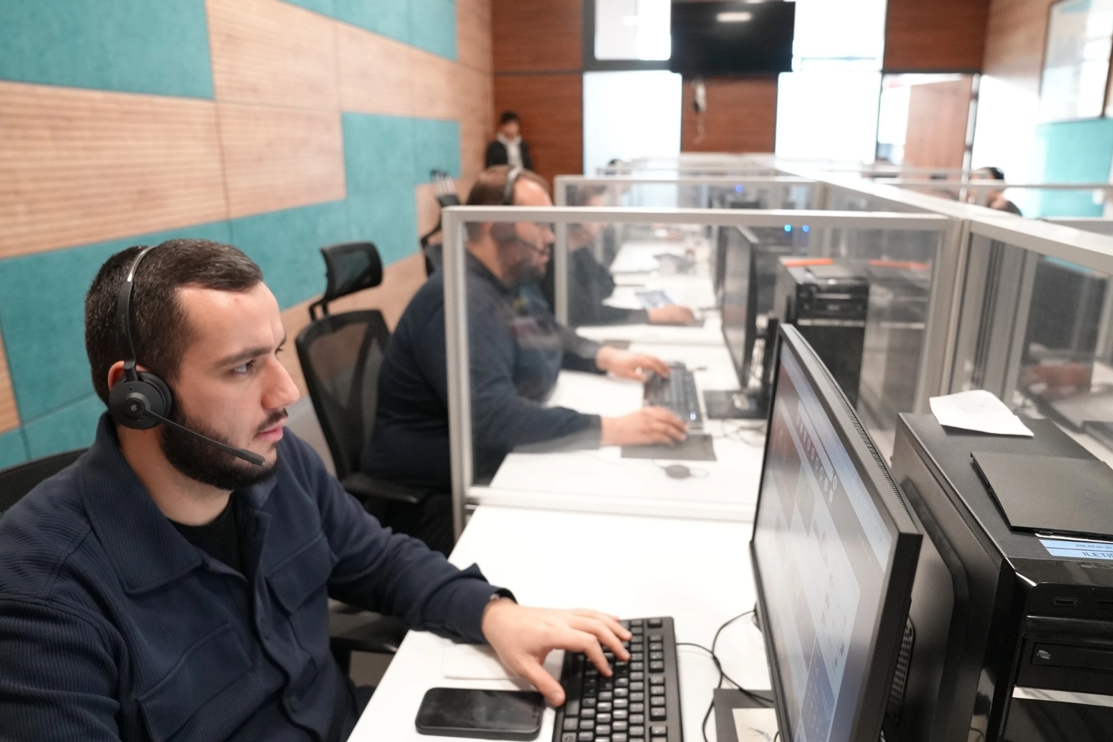 Kocaeli'de Alo 185, 1 milyon başvuruyu yönetti