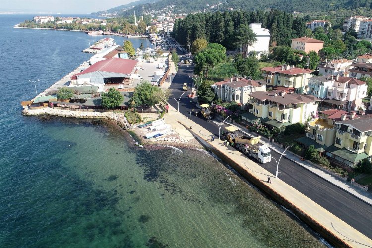 Kocaeli'de Ereğli sahil yolunda asfalt serimi tamam