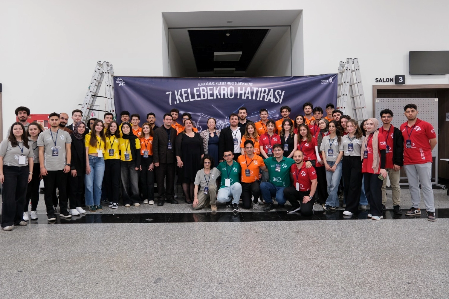 Kocaeli'de genç yetenekler Robot Olimpiyatlarında buluştu