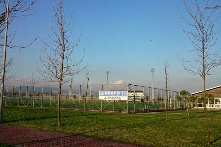 Kocaeli'de Gölcük Metin Uzuner Spor Tesisi tadilata giriyor