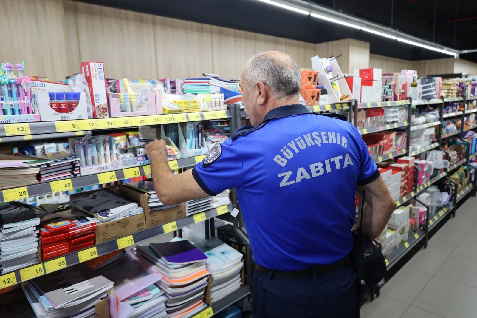 Kocaelide okul sezonu öncesi kırtasiye denetimi