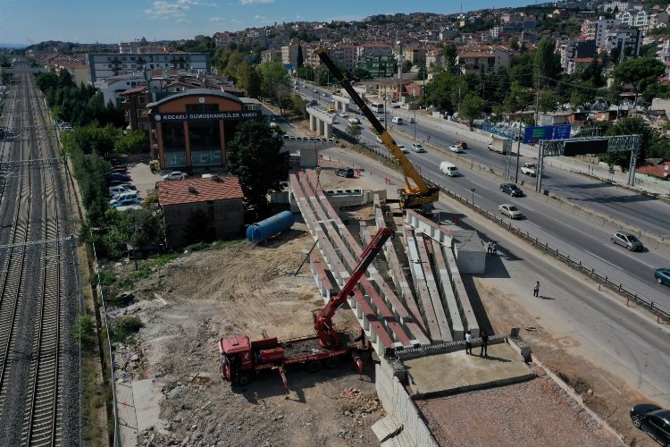 Kocaeli'de Tramvay Hattı'nda yan yollar asfaltlandı